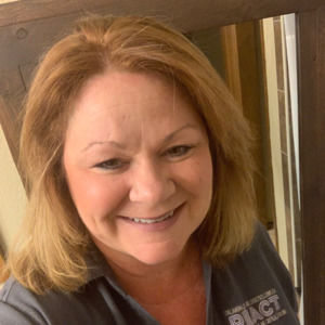 Meet your Posher, Angela